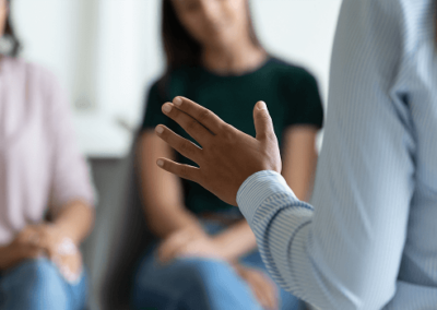Mediation oder Teamentwicklung? – Teamkonflikte im methodischen und innerbetrieblichen Spannungsfeld